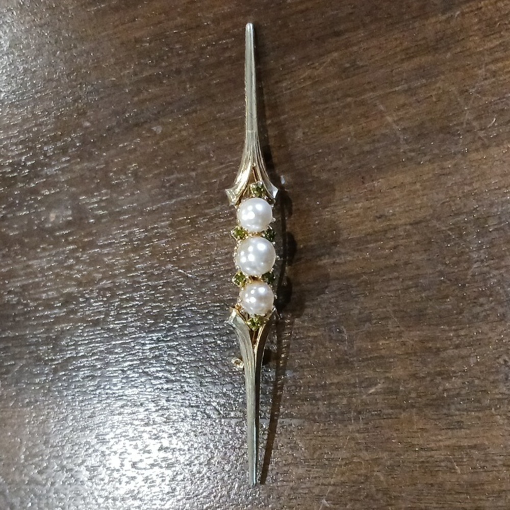 Vintage Austrian Bar Brooch Gold tone, Faux Pearl, Green Rhinestones
